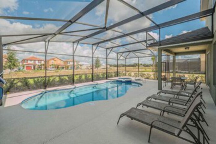 Pool 8 of 23