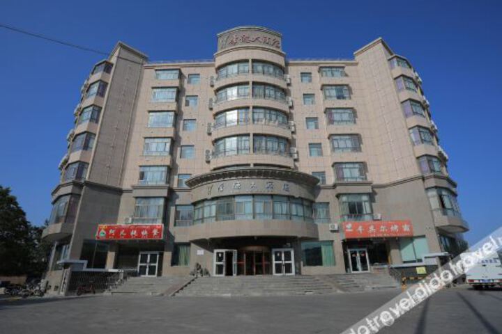 Hotel 4 of 14
