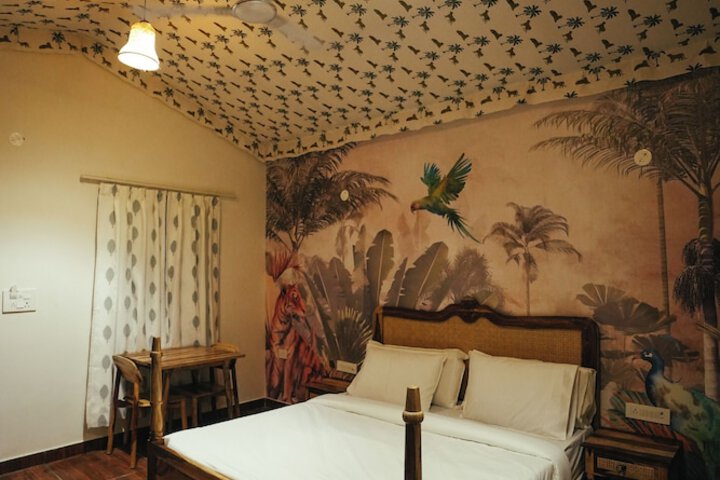 Room 3 of 7