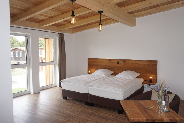 Room 6 of 43