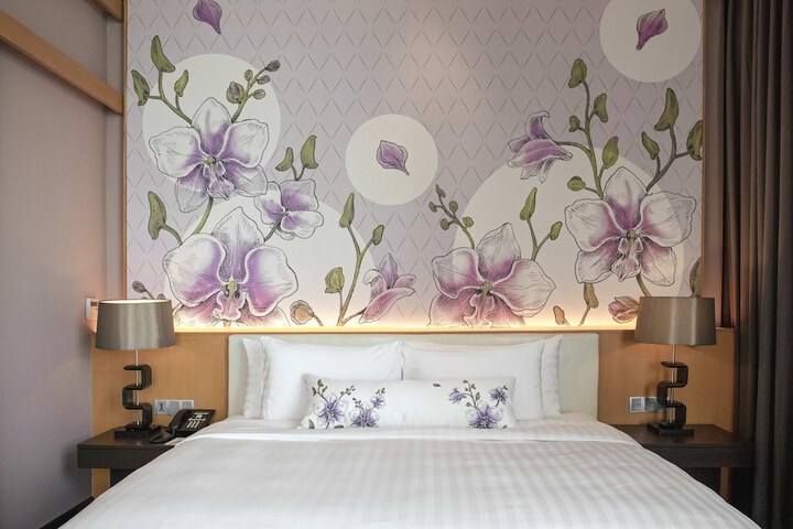 Room 32 of 164