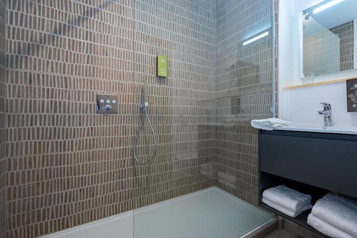 General 40 of 60