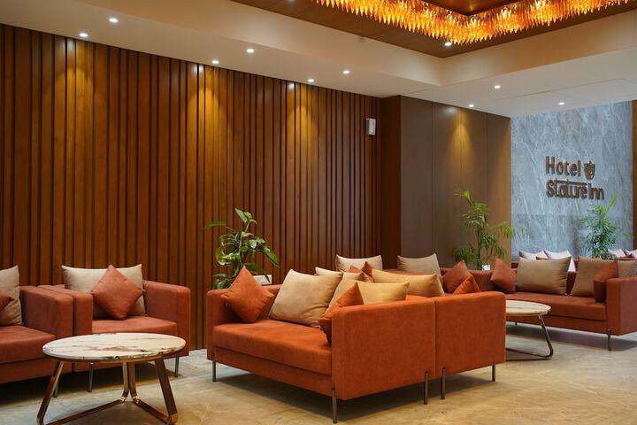 Hotel Interior 6 of 29