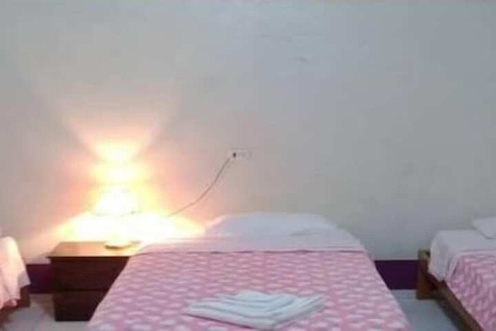 Room 16 of 48