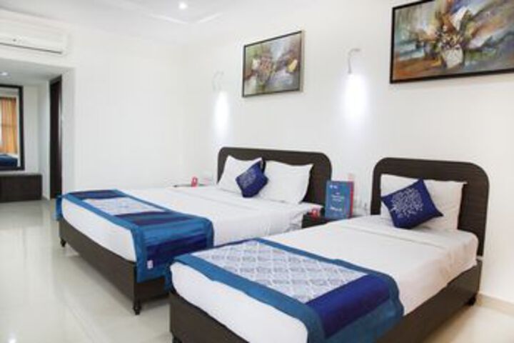 Room 9 of 20