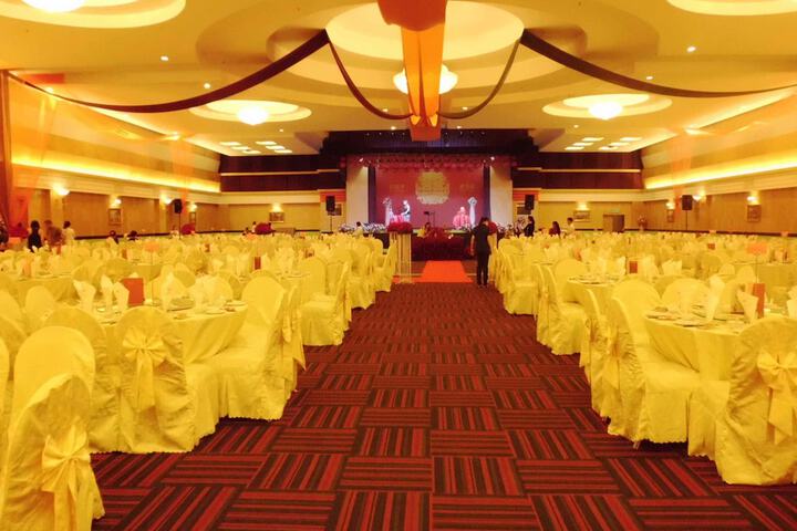 Ballroom/Hall 42 of 53