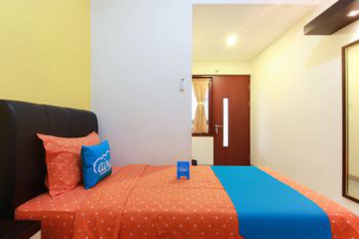 Room 10 of 20