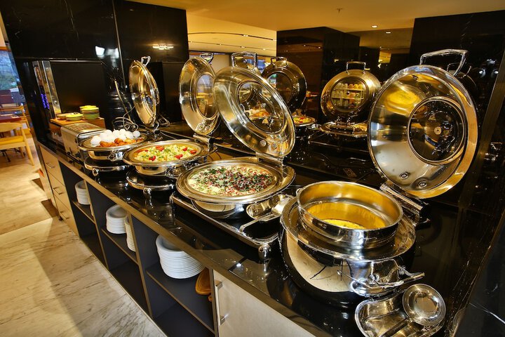 Dining 126 of 166