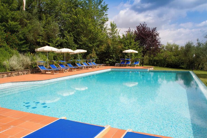 Pool 91 of 100