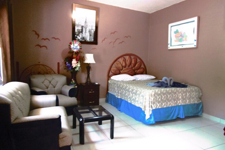 Room 9 of 31