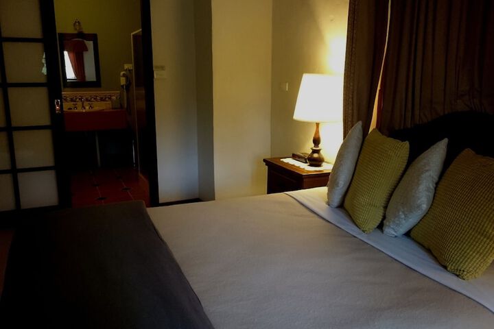 Room 12 of 36