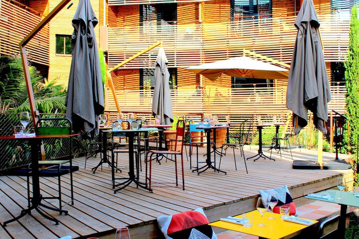 Terrace/Patio 48 of 98
