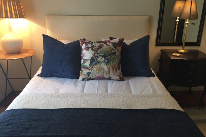 Room 6 of 32