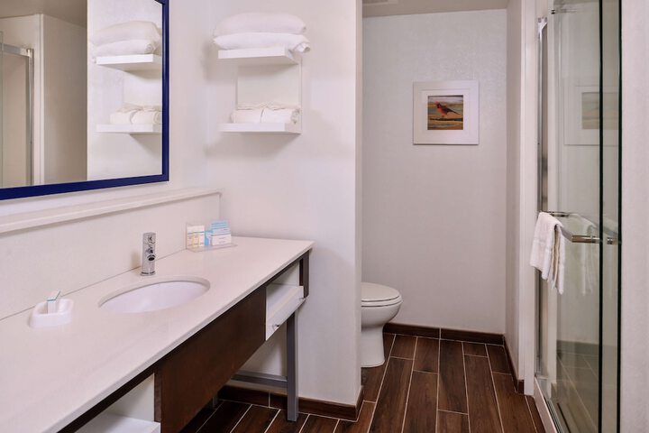 Bathroom shower