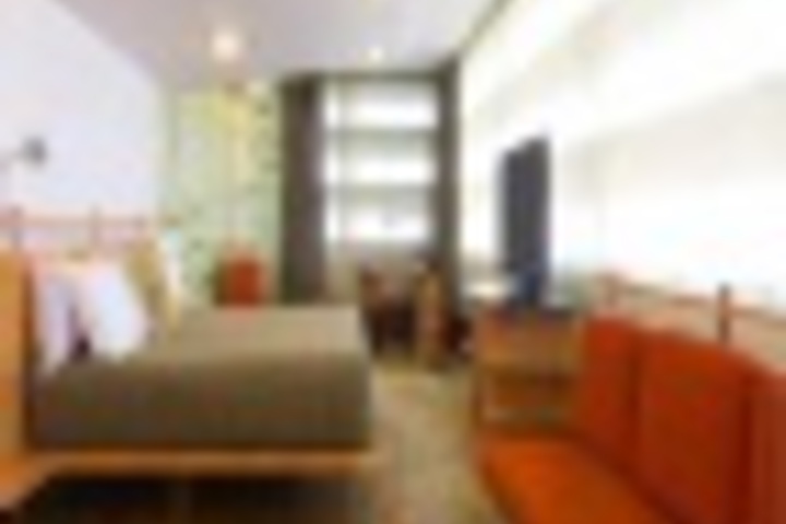 Room 3 of 60