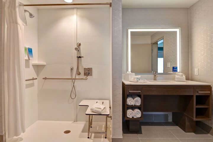 Bathroom shower