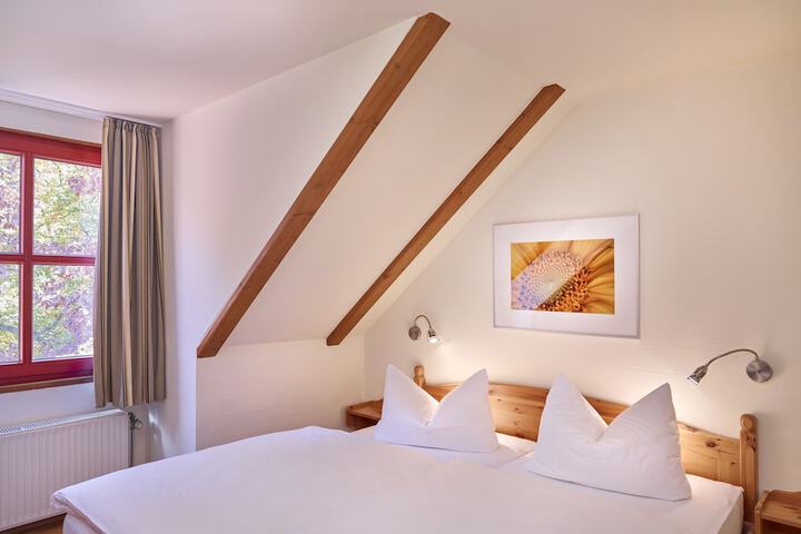 Room 3 of 46