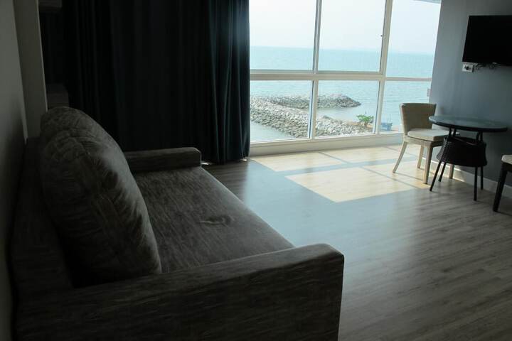 Room 26 of 54