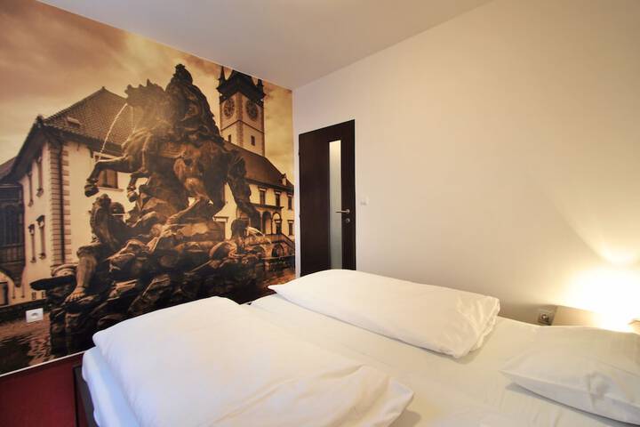 Room 36 of 60