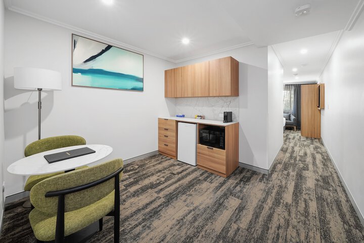 Room 31 of 76