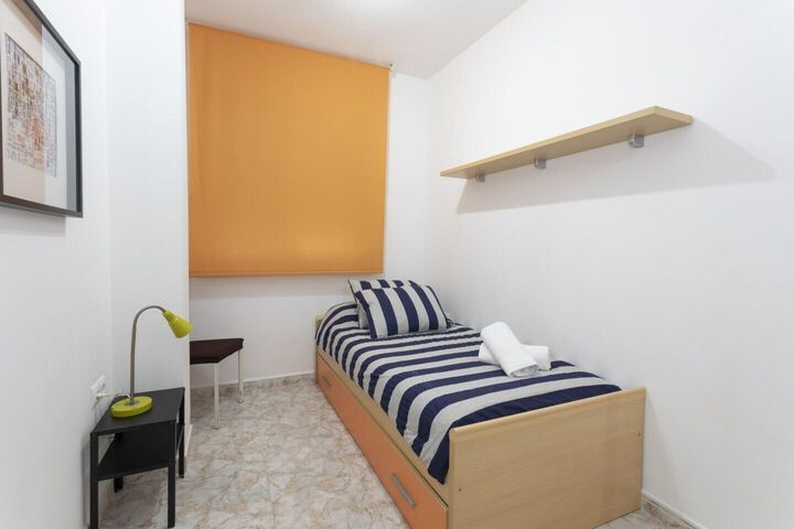 Room 26 of 32