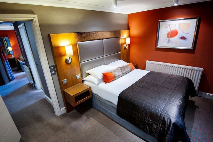 Room 19 of 80