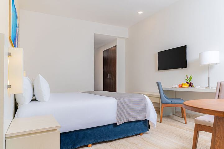 Room 15 of 34
