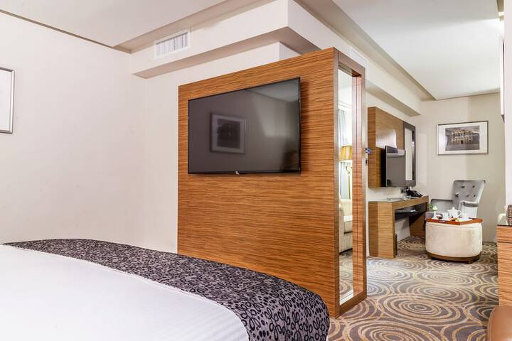 Room 25 of 50