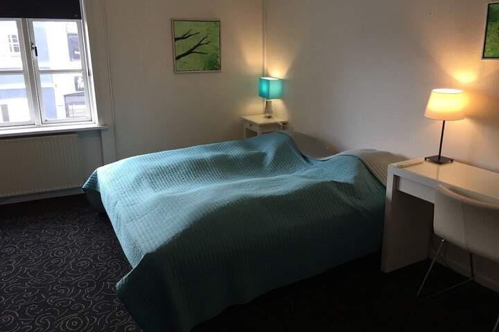 Room 6 of 30