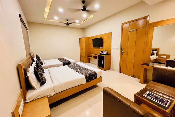 Room 5 of 35