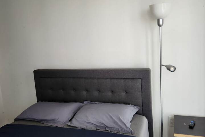 Room 2 of 30