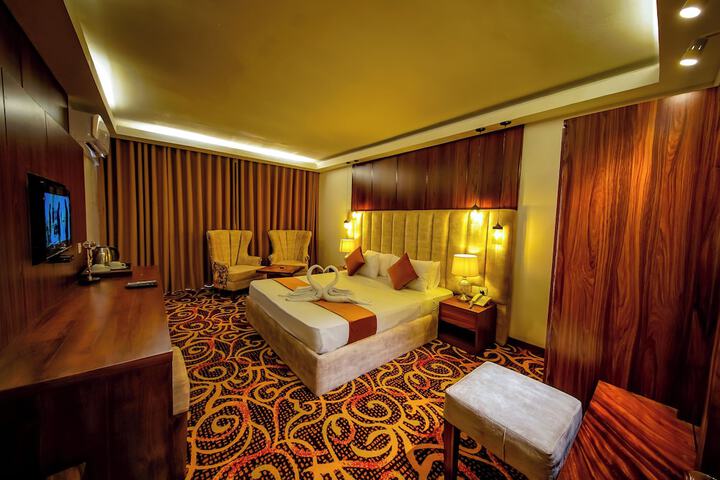 Room 11 of 46