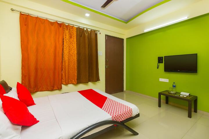 Room 14 of 30