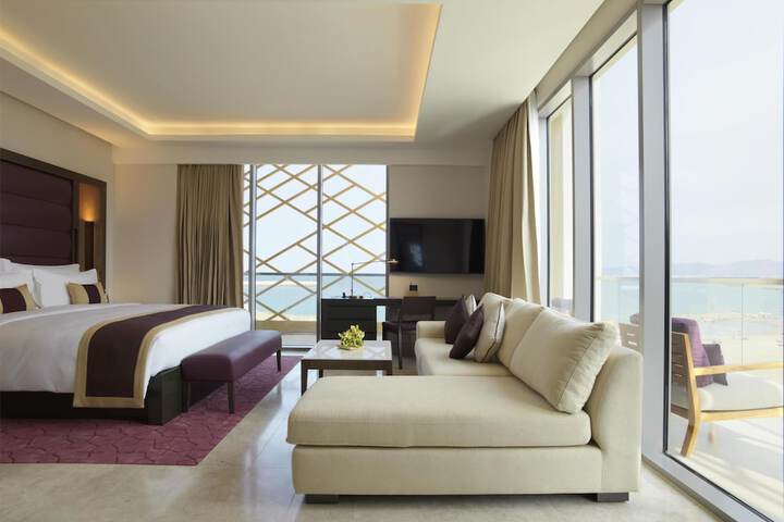 Room 74 of 254