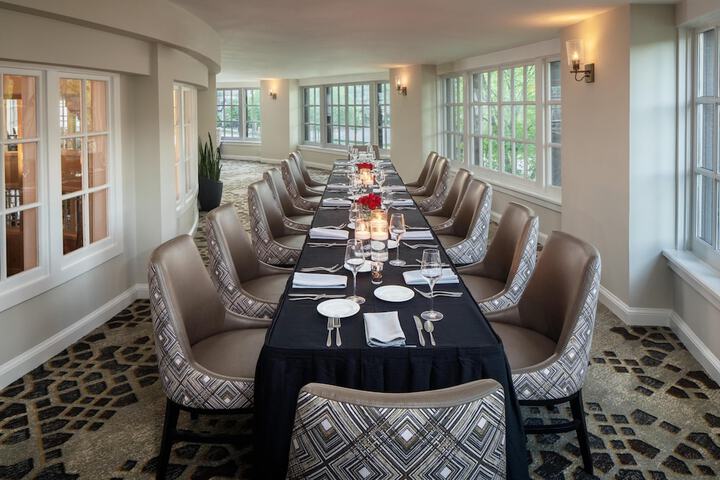 Dining 53 of 77