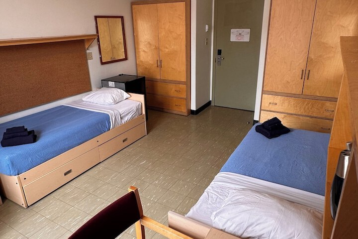 Room 14 of 31