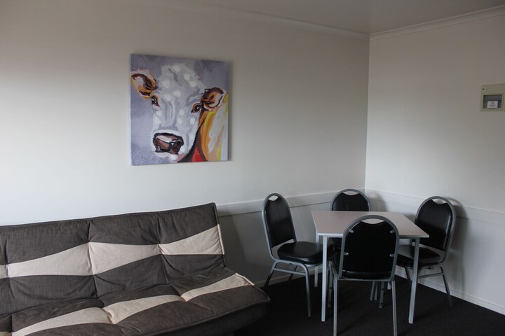 Room 28 of 51