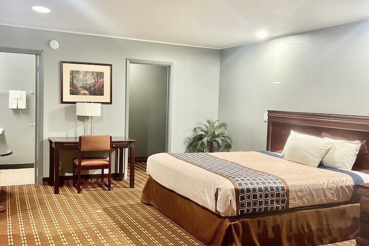 Room 4 of 21