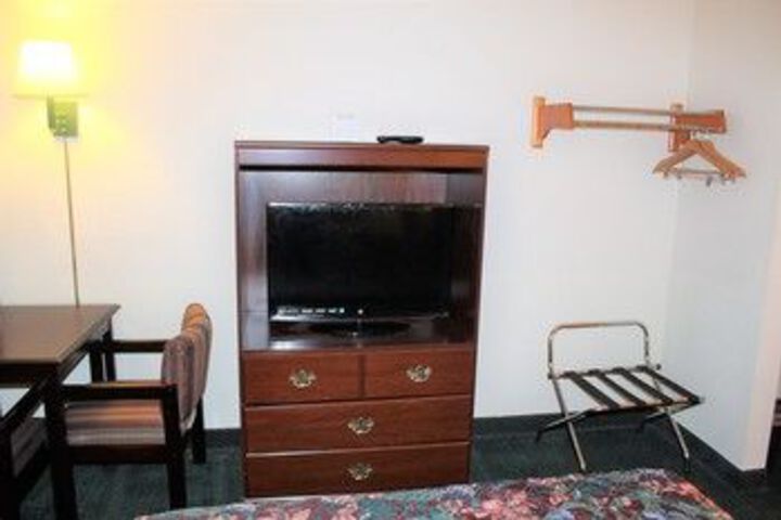 Room 19 of 76