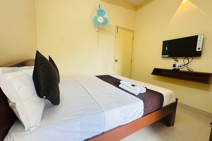 Room 17 of 24