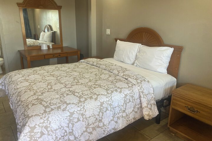 Room 4 of 60