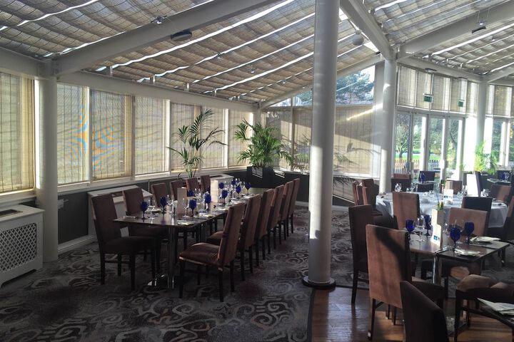 Dining 34 of 71