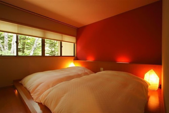 Room 4 of 23