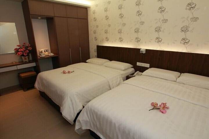 Room 20 of 37