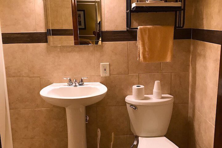 Room 11 of 36