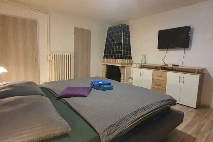 Room 12 of 22