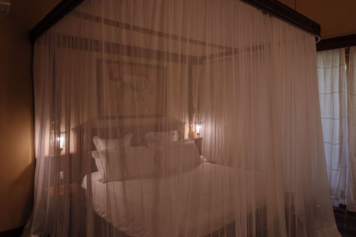 Room 23 of 143