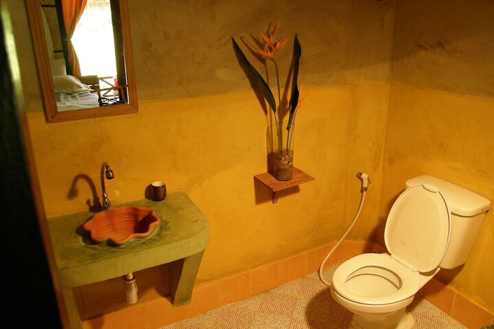 Room 15 of 22