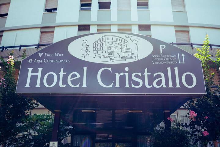 Hotel 63 of 67