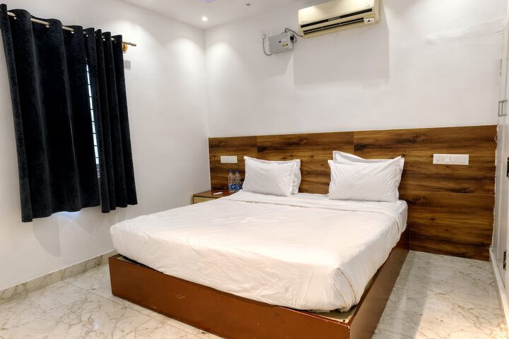 Room 3 of 13